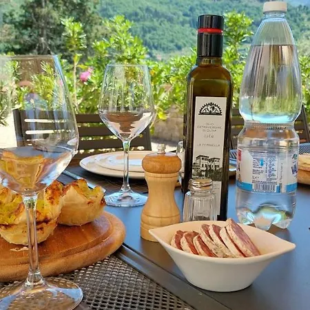 Alloggio per agriturismo La Fornella Dell'anita Pelago